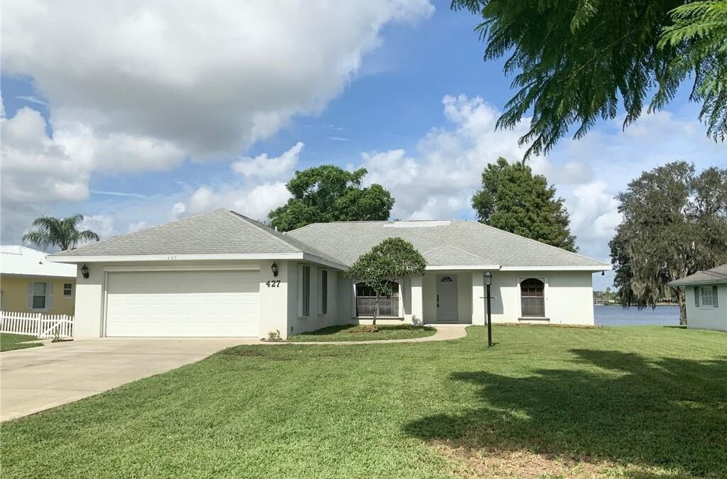 427 Lake August Dr Lake Placid, FL 33852