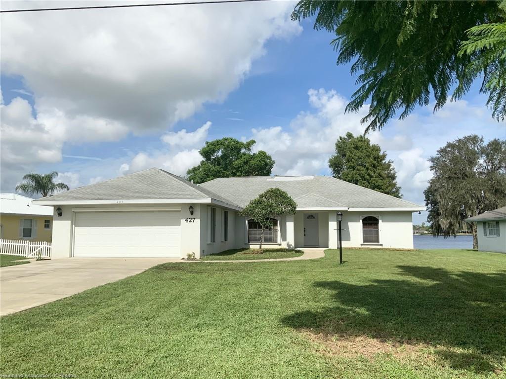 427 Lake August Dr Lake Placid, FL 33852