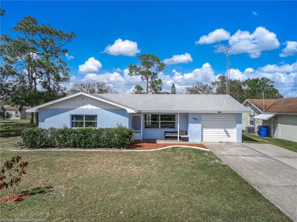 213 Loon Ave