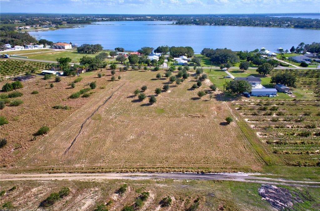 Acreage in Sebring